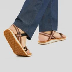 Quechua Sandales De Randonnée - Travel 100 - Femme -Plein Air Pêche Magasin sandales de randonnee travel 100 femme 1